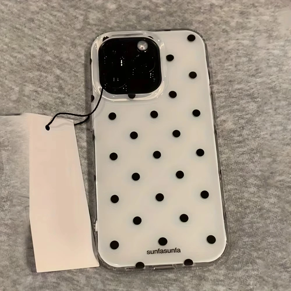Minimalist Black and White Pol - Phone Cases Unique のレビューと価格