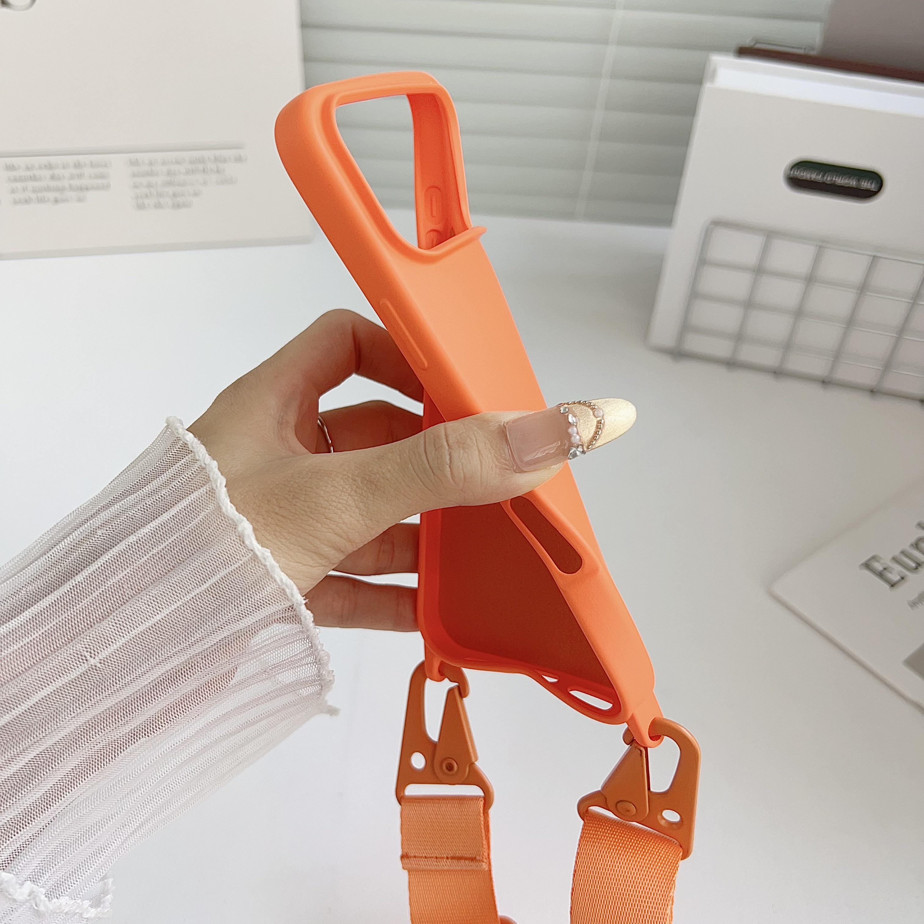 Crossbody Lanyard Matte Silico - Phone Cases With Straps のレビューと価格