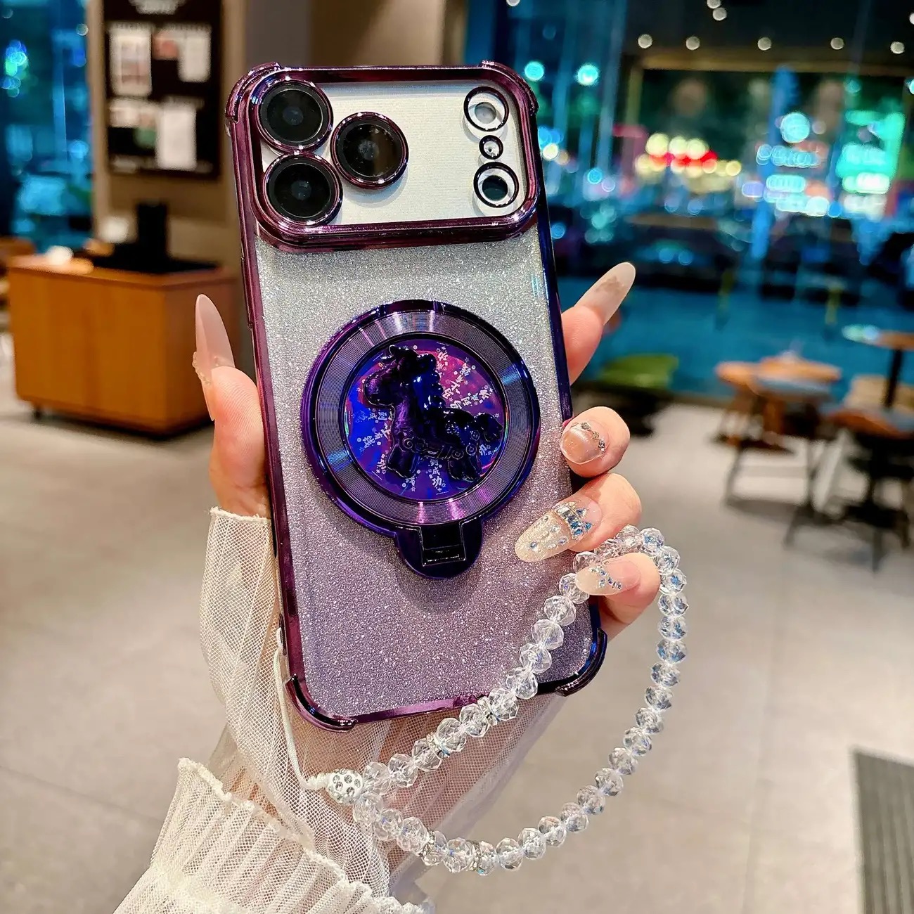 The universal phone holder is  - Phone Cases You Can Design のレビューと価格