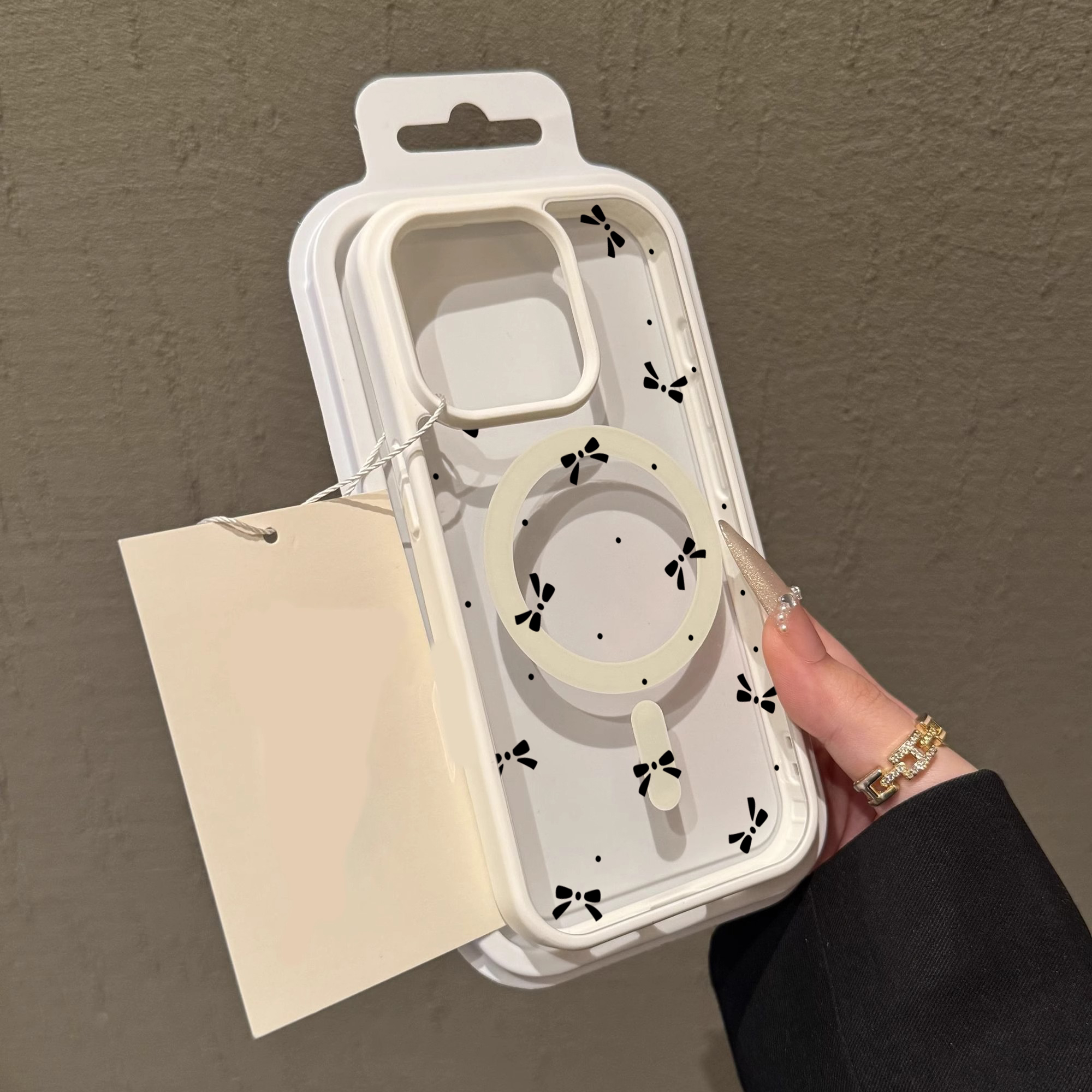 Cute Bow girl Clear Case For M - Clear Magsafe Case のレビューと価格